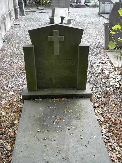 Allain cimetière 05.07.2007 001