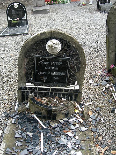 Allain cimetière 05.07.2007 011