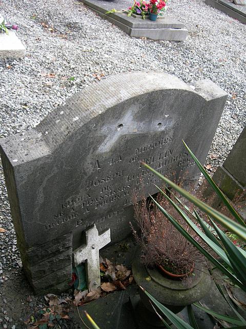 Allain cimetière 05.07.2007 021